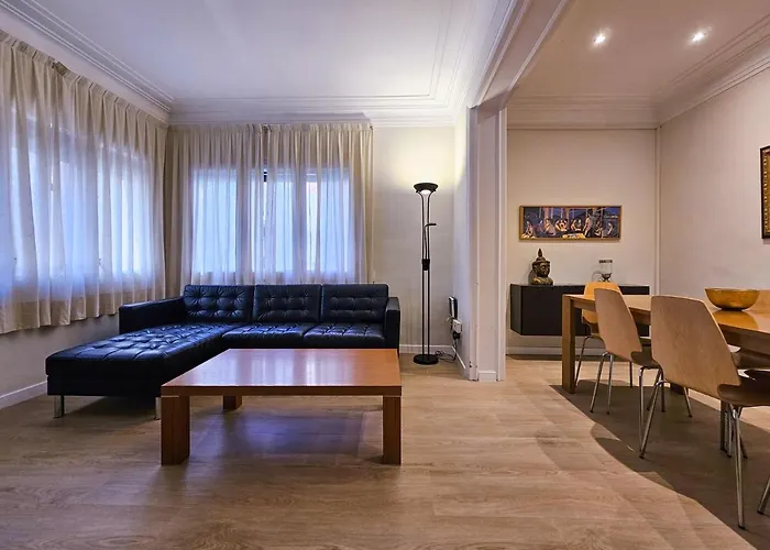Classbedroom Park Gueell Apartment