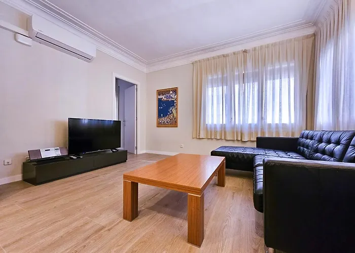 Classbedroom Park Gueell Apartment